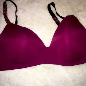 BRA - VS Wireless with Glitter adjustable straps